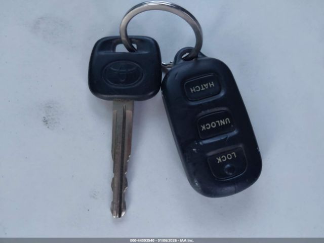 Toyota Matrix Xr Image 6