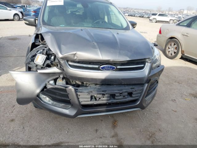 Ford Escape Titanium Image 11