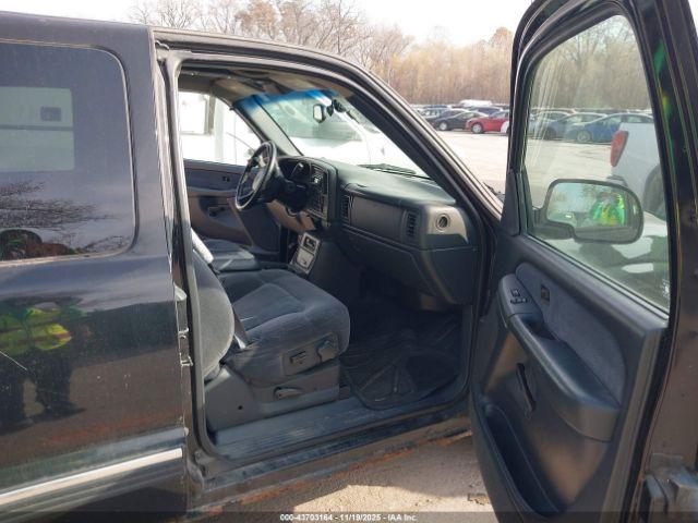 Chevrolet Silverado 1500 Ls Image 2