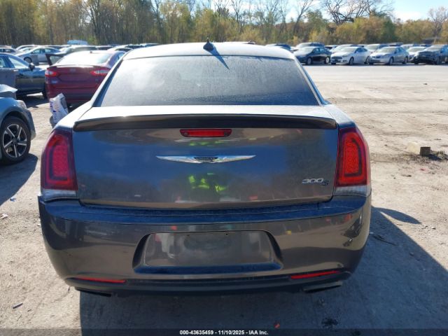 Chrysler 300 300s Image 14