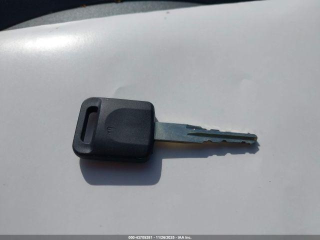 Nissan Frontier Sv Image 4