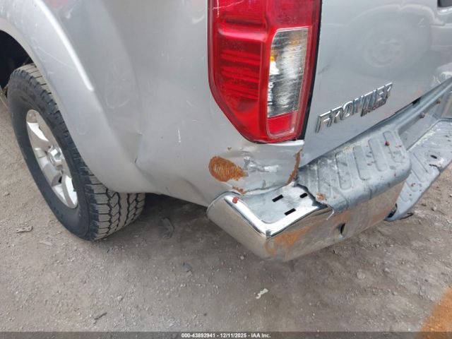 Nissan Frontier Se Image 8