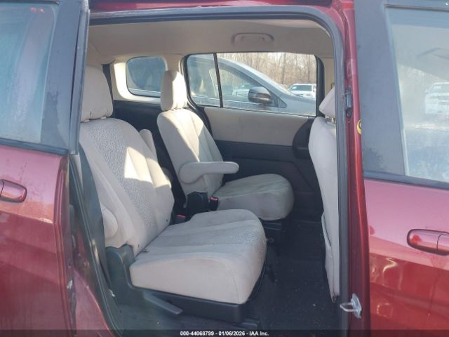 Mazda Mazda5 Sport Image 7