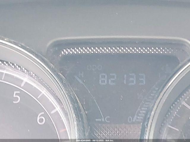 Nissan Versa 1.6 Sl Image 9