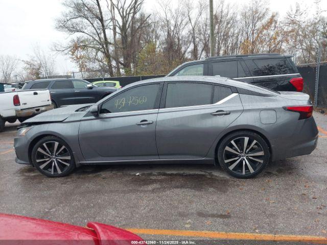 Nissan Altima Sr Vc-turbo Fwd Image 10