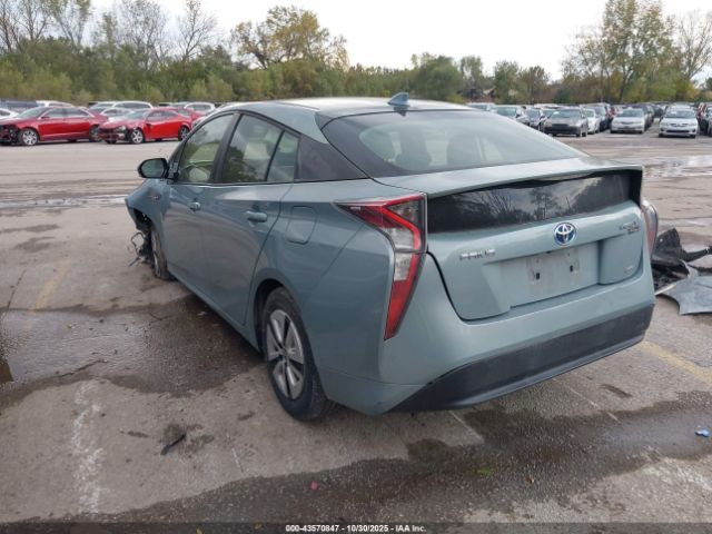 Toyota Prius Two Eco Image 5