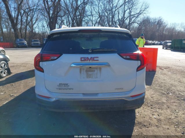 GMC Terrain Slt Image 2