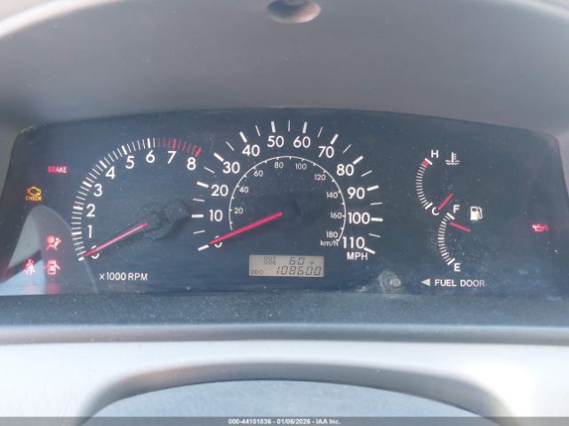 Toyota Corolla Le Image 8