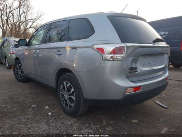 Mitsubishi Outlander Es Image 3