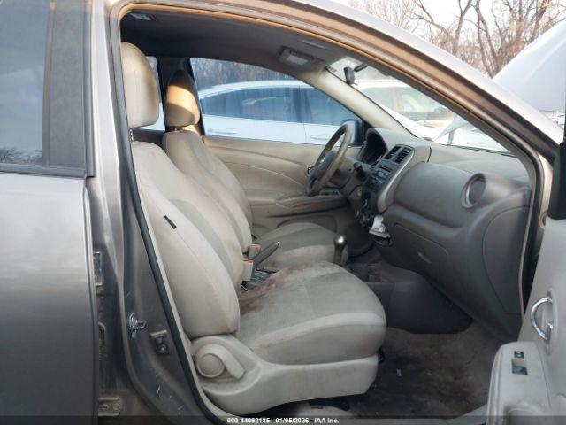 Nissan Versa 1.6 Sv Image 5