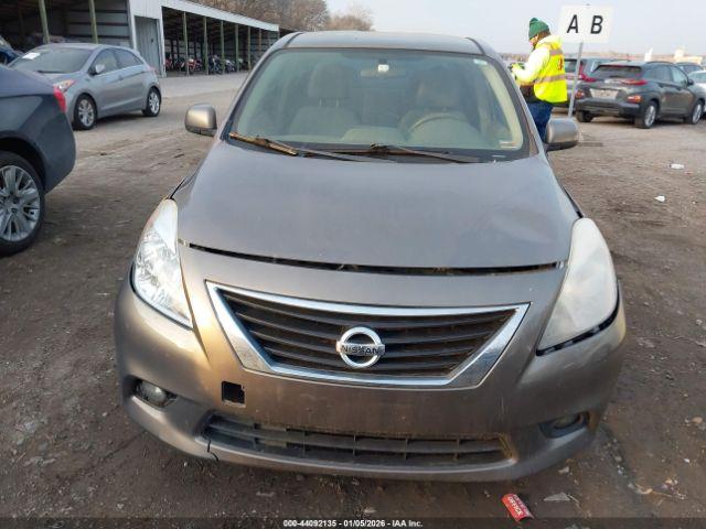 Nissan Versa 1.6 Sv Image 8