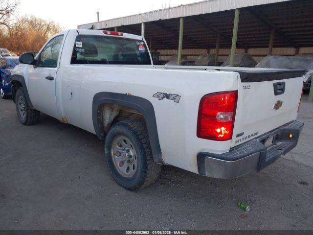 Chevrolet Silverado 1500 Work Truck Image 17