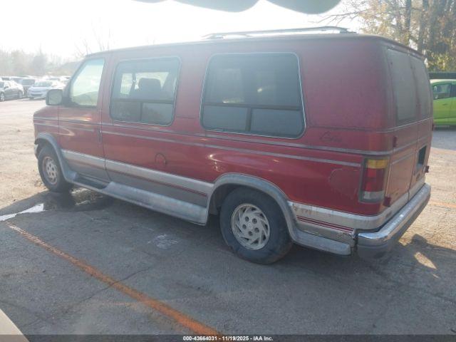 Ford Econoline E150 Van Image 6