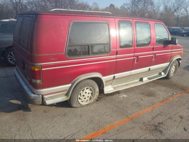 Ford Econoline E150 Van Image 2