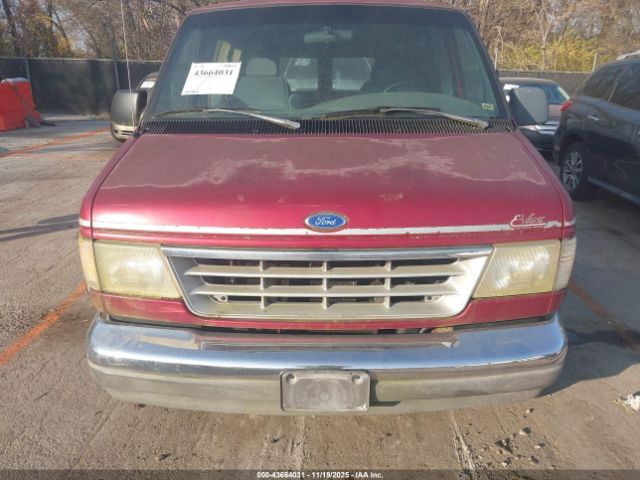 Ford Econoline E150 Van Image 8