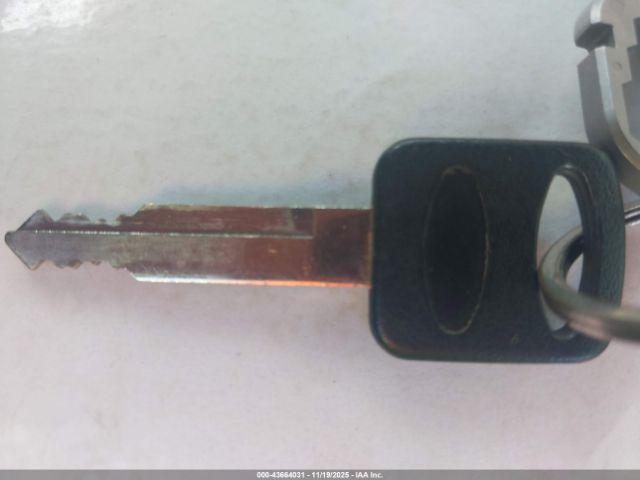 Ford Econoline E150 Van Image 11