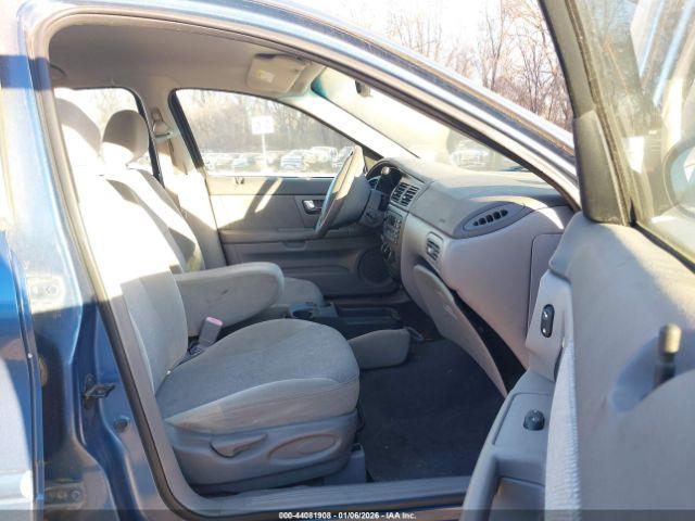 Ford Taurus Se Image 4