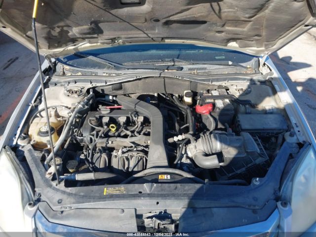 Ford Fusion S Image 8