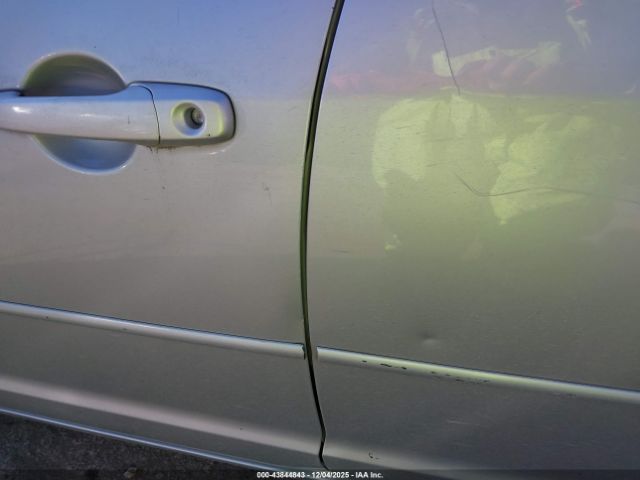 Ford Fusion S Image 12