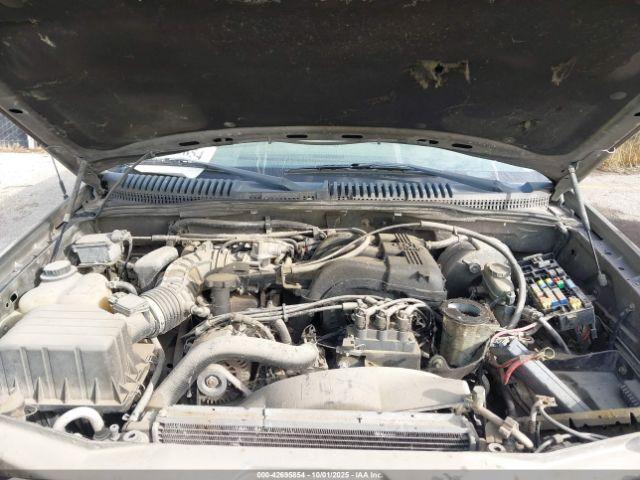 Ford Explorer Xls Image 6