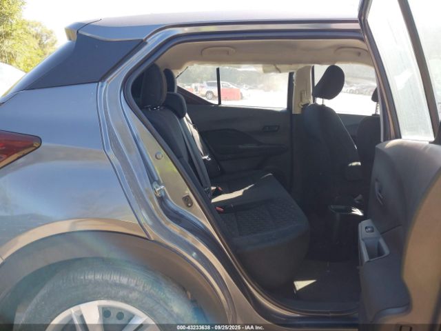 Nissan Kicks S Xtronic Cvt Image 15