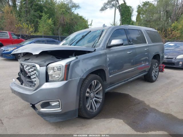 GMC Yukon Denali Image 2
