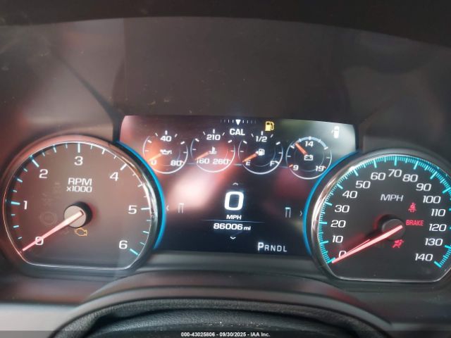 GMC Yukon Denali Image 12