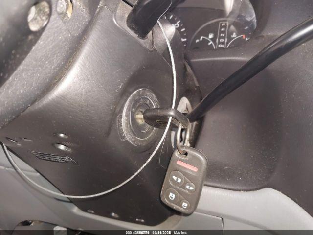 Suzuki Kizashi Se Image 6