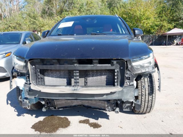 Volvo XC40 T4 Inscription Image 7