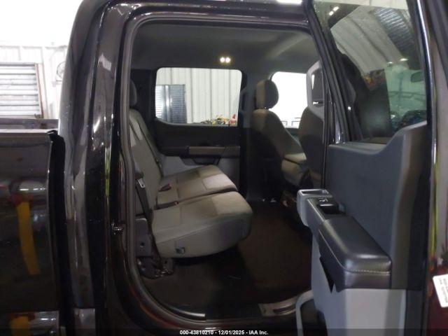 Ford F-150 Xlt Image 11