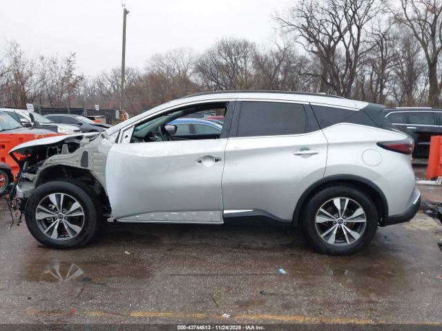 Nissan Murano Sv Intelligent Awd Image 2