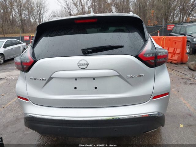 Nissan Murano Sv Intelligent Awd Image 9