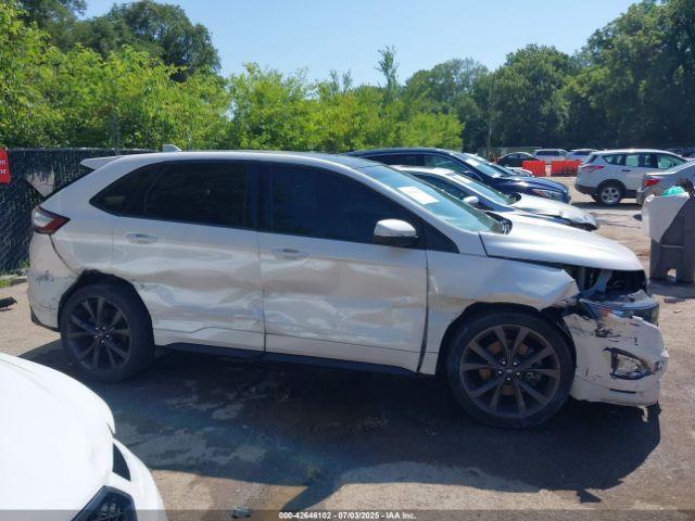 Ford Edge Sport Image 3