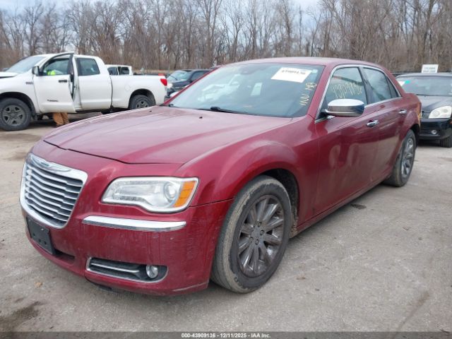 Chrysler 300 Limited Image 9