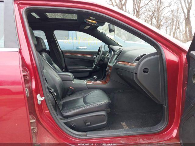 Chrysler 300 Limited Image 7